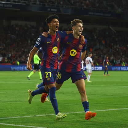 هل يخطف باريس سان جيرمان موهبة برشلونة بعد طلبه الرحيل؟