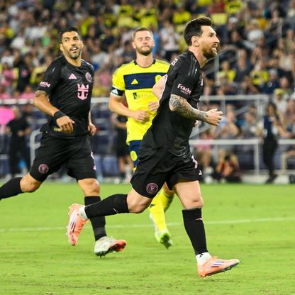 ميسي يسجل هاتريك ويتوج بـ"الحذاء الذهبي"