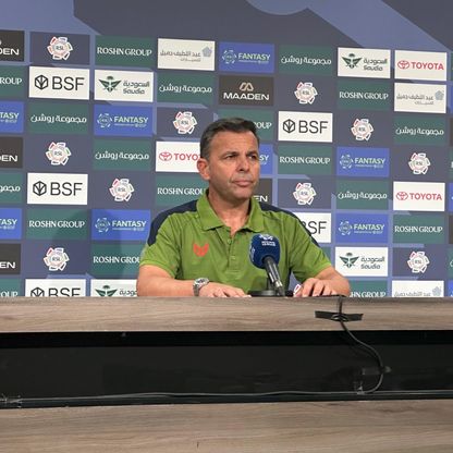 مدرب الرياض: لم نستسلم أمام الأهلي والحكم تسبّب بخطأ واضح