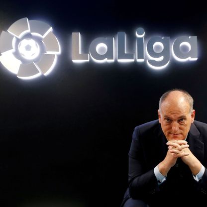 الليغا ترصد مكافأة مالية للإبلاغ عن بث مبارياتها بشكل غير قانوني