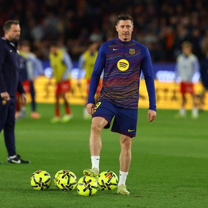 "الليغا" تمنح برشلونة "حلاً سحرياً" لتجديد عقد ليفاندوفسكي