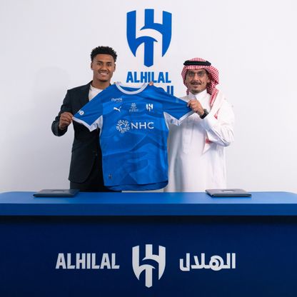 رسمياً.. الهلال يعلن تعاقده مع أولي واتكينز مهاجم إنجلترا