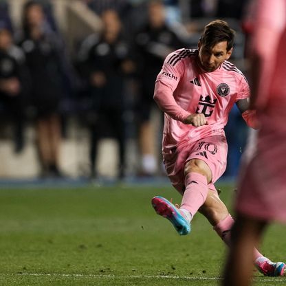 فيديو.. ميسي يسجل ركلة حرة مذهلة ويقود ريمونتادا إنتر ميامي