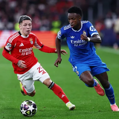 جيانلوكا بريستياني وفينيسيوس جونيور خلال مباراة بنفيكا وريال مدريد بدوري أبطال أوروبا - 20 فبراير 2026