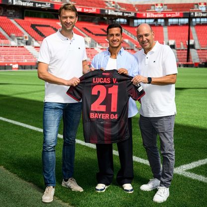 هل تسبب لاعب ريال مدريد السابق في رحيل تن هاغ عن ليفركوزن؟