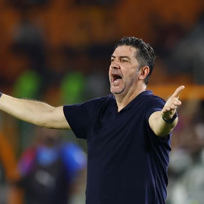 الاتحاد المصري يتوصل لاتفاق لحل أزمة المدرب روي فيتوريا