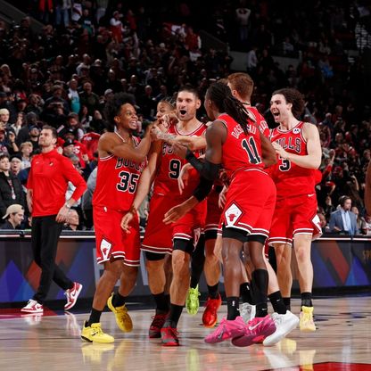 NBA.. ثلاثية قاتلة لنيكولا فوسيفيتش تمنح بولز الفوز على بليزرز