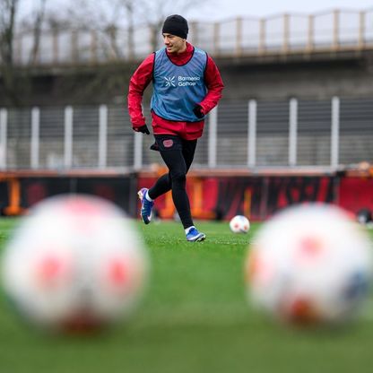 إبراهيم مازة يعود لتدريبات ليفركوزن قبل مواجهة سانت باولي