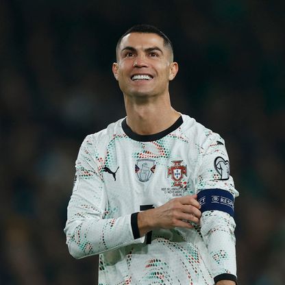 الفارق أكثر من 25 عاماً.. من أكبر وأصغر لاعب في كأس العالم 2026؟