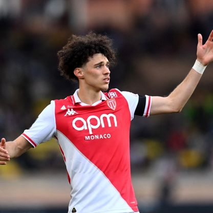 "خطوة منطقية".. أكليوش يُبرر اختياره اللعب لفرنسا بدلاً من الجزائر