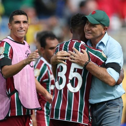 مدرب فلومينينسي: عطّلنا سلاح الهلال العنيد ويصفوني بالعبقري