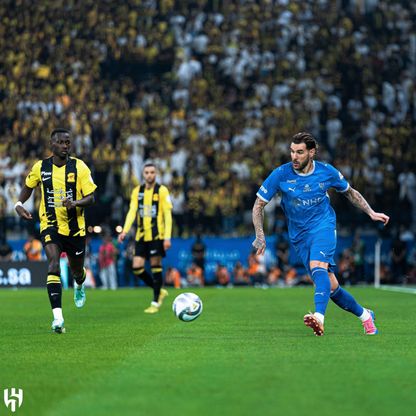 بسبب 20 عبوة مياه.. غرامة كبيرة على الاتحاد بعد الخسارة أمام الهلال