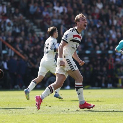 نابولي يصدم ميلان ويقترب من استعارة هويلوند من مانشستر يونايتد