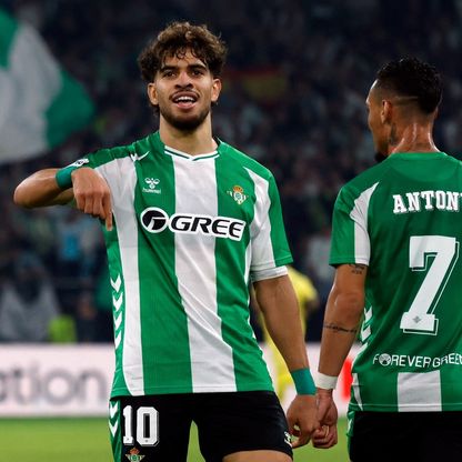 تألق الزلزولي مع بيتيس قد ينعش خزينة برشلونة بالملايين