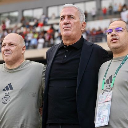 بيتكوفيتش مدرب الجزائر يدافع عن محرز بعد التأهل إلى كأس العالم