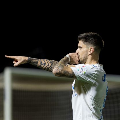 ملخص وأهداف مباراة نيوم والهلال (1-2) في دوري روشن السعودي