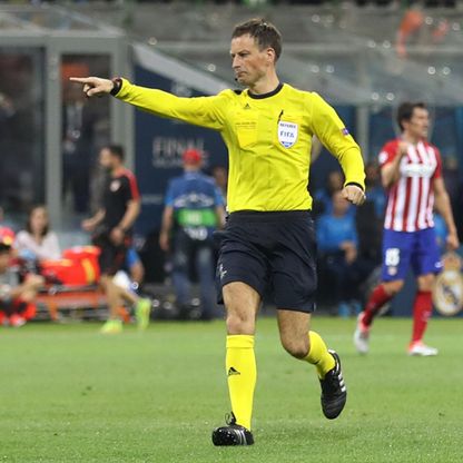 الحكم السابق مارك كلاتنبرغ يعتذر بعد انتقاده فينيسيوس إثر صدامه مع بريستياني