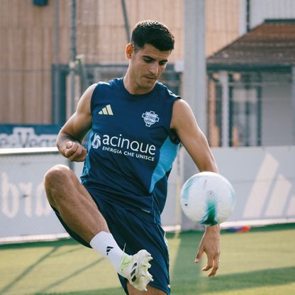 موراتا الدجاجة التي تبيض ذهباً.. 223 مليون يورو في 9 صفقات