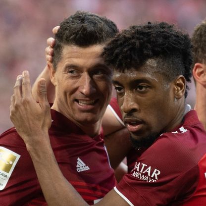 ليفاندوفسكي يلامس الرقم القياسي العالمي لنجم النصر السعودي