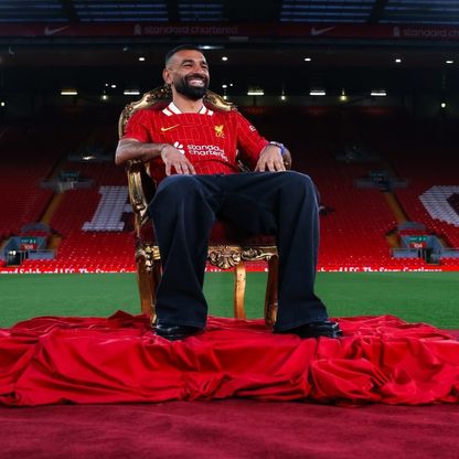 "الحكاية تستمر".. محمد صلاح باق رسمياً في ليفربول