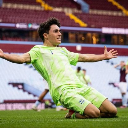 برشلونة يستعين بمفاجأة شابة لتعويض فشل صفقة نيكو ويليامز