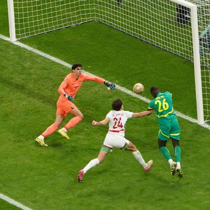 شاهد.. ياسين بونو ينقذ المغرب أمام السنغال في الشوط الأول من نهائي كأس إفريقيا