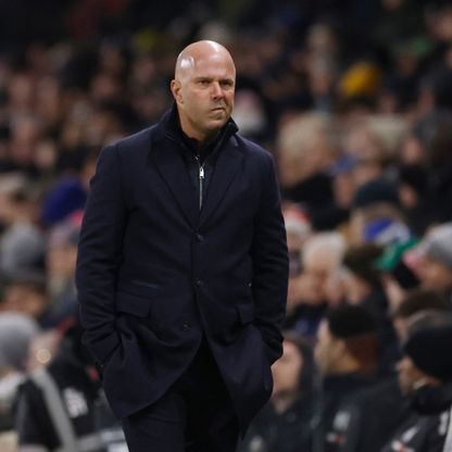 سلوت يرد على جيرارد وجماهير ليفربول: لا تصغون جيداً لتصريحاتي