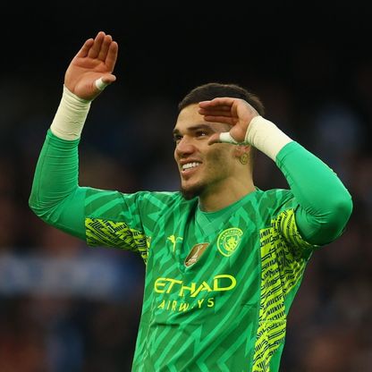 إيدرسون يتفق مع نادٍ جديد ومانشستر سيتي يحدد الحارس البديل