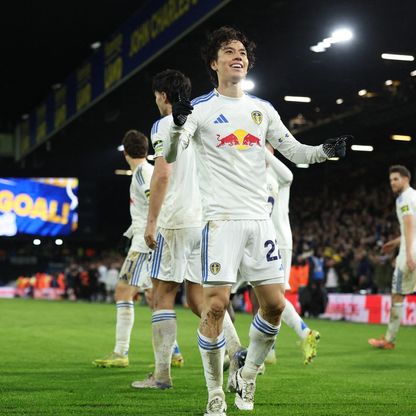 ليفربول يواصل فصوله الباردة ويتعادل مع ليدز في غياب صلاح