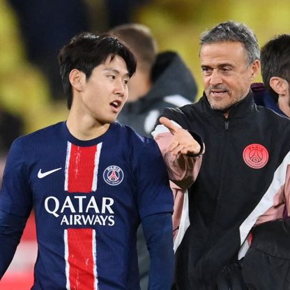 هيمنة كورية.. لي كانغ إن أفضل لاعب آسيوي خارج القارة