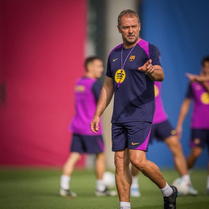 فليك مدرب برشلونة: سأكون سعيداً بمجرد غلق باب الانتقالات