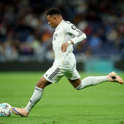 مبابي يدافع عن نفسه بعد هجوم جماهير ريال مدريد ويبرر مشاركته كبديل