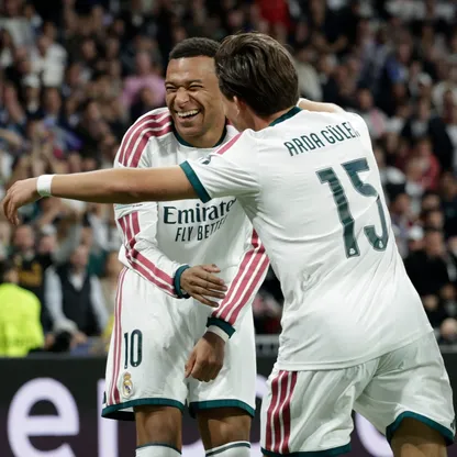 أردا غولر يحتفل بهدفه كيليان مبابي في مباراة ريال مدريد ولا يبزيغ بدوري أبطال أوروبا - 21 أكتوبر 2026