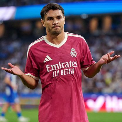 دياز يقود ريال مدريد للفوز على لاكورونيا في "مباراة الكسوف"