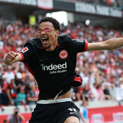 ليفربول يضع اللمسات الأخيرة لضم "صديق مرموش" لمدة 6 سنوات