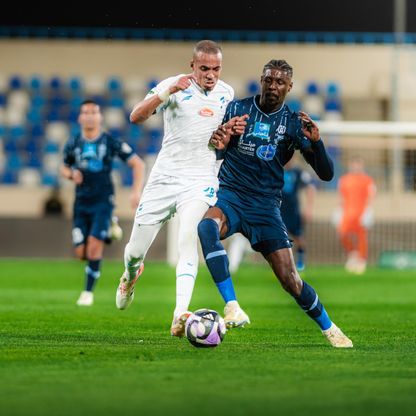 شاهد.. الأخدود يبدأ رحلة النجاة مع فتحي جبال بفوز على الفتح بدوري روشن