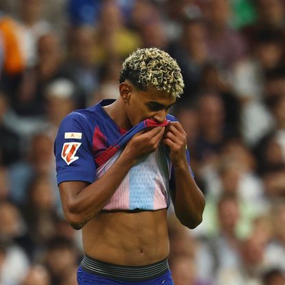 هل يخضع لامين يامال لجراحة لعلاج إصابته؟