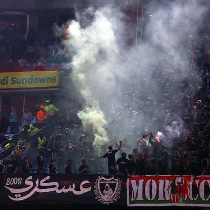 مدرب الجيش الملكي يطالب "اللاعب رقم 12" بالصبر ضد صنداونز