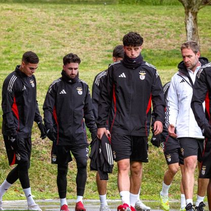 جماهير بنفيكا تقتحم مقر التدريبات ومورينيو يواجه الطوفان