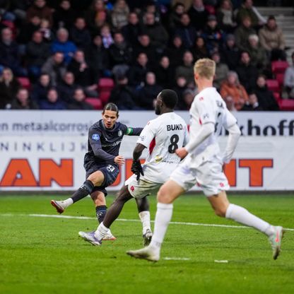 سباق فرنسي للفوز بخدمات الجزائري أنيس حاج موسى