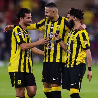 شاهد..  الاتحاد يتخطى الحزم بـ10 لاعبين