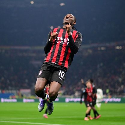 ميلان يحقق فوزاً درامياً على لاتسيو وأليغري يفقد أعصابه ويُطرد