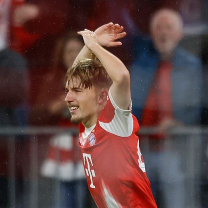 لينارت كارل يكسر رقم جمال موسيالا ويدخل تاريخ ألمانيا