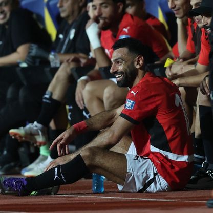 محمد صلاح ينشر صورة "فيلم ثقافي" من معسكر منتخب مصر