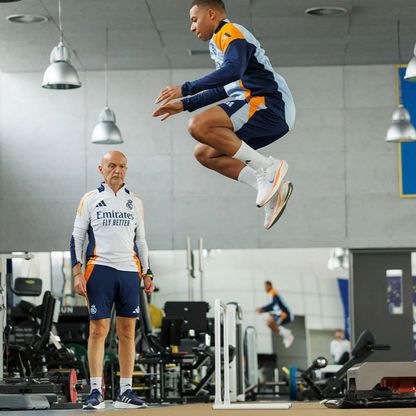 أنطونيو بينتوس "معذّب" لاعبي ريال مدريد يستعيد دوره بعد إقالة ألونسو