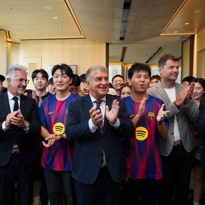 بعد صفقة الكونغو.. برشلونة يستهدف كوريا الجنوبية لملء خزائنه