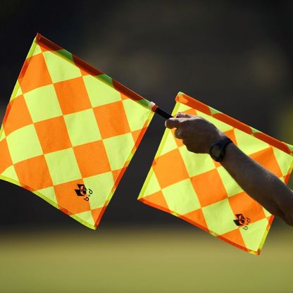 فيفا يعتمد تقنية جديدة لتسريع رفع راية التسلل في كأس العالم