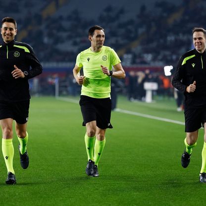 ريال مدريد يطالب بتغيير حكام الكلاسيكو تحسباً لتحيزهم ضده