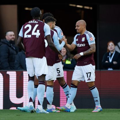 أستون فيلا يُعطل رحلة نوتنغهام نحو الأبطال ويهزمه بثنائية