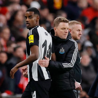 جمهور نيوكاسل يُهاجم إيزاك في مباراة ليفربول بقميص "الفأر"